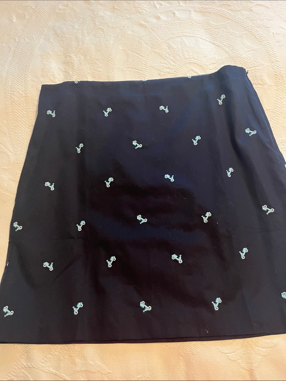 Talbots cotton skirt size 12 navy background with turquoise  scooters size 12